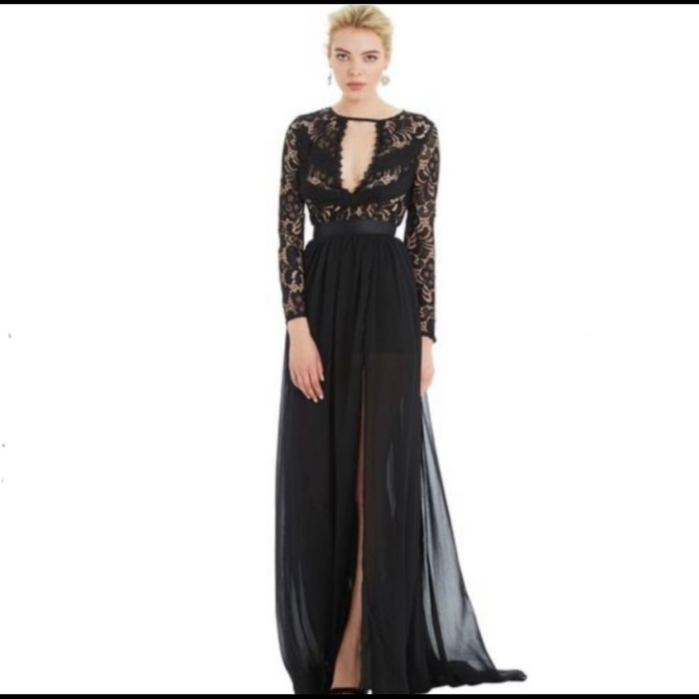 Fame and Partners laced heartline maxi dress gown